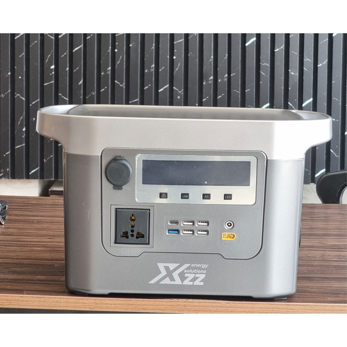 پاور استیشن 1000وات برند XZZ | منبع برق قابل حمل برای سفر و برق اضطراری